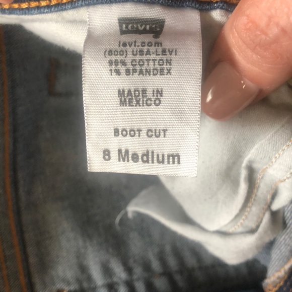Woman EUC Levi’s - Picture 3 of 5
